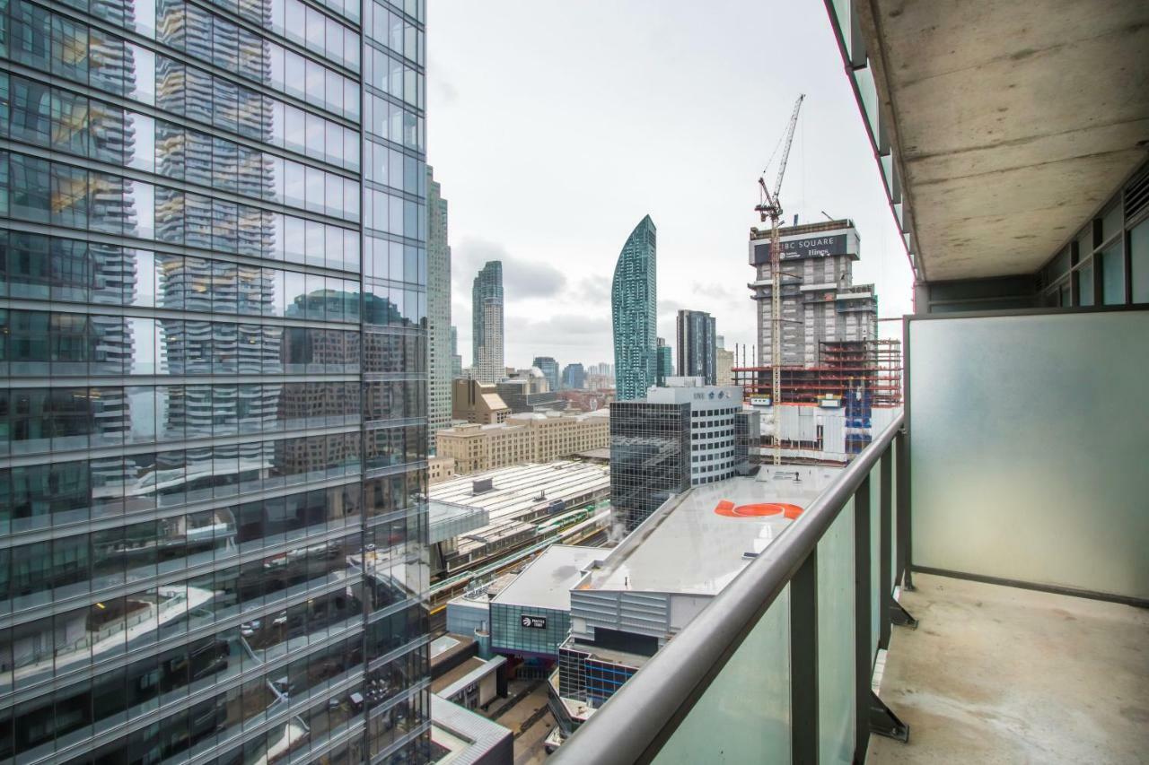 Micasa Suites - Stylish Condo In Maple Leaf Square Toronto Exterior photo